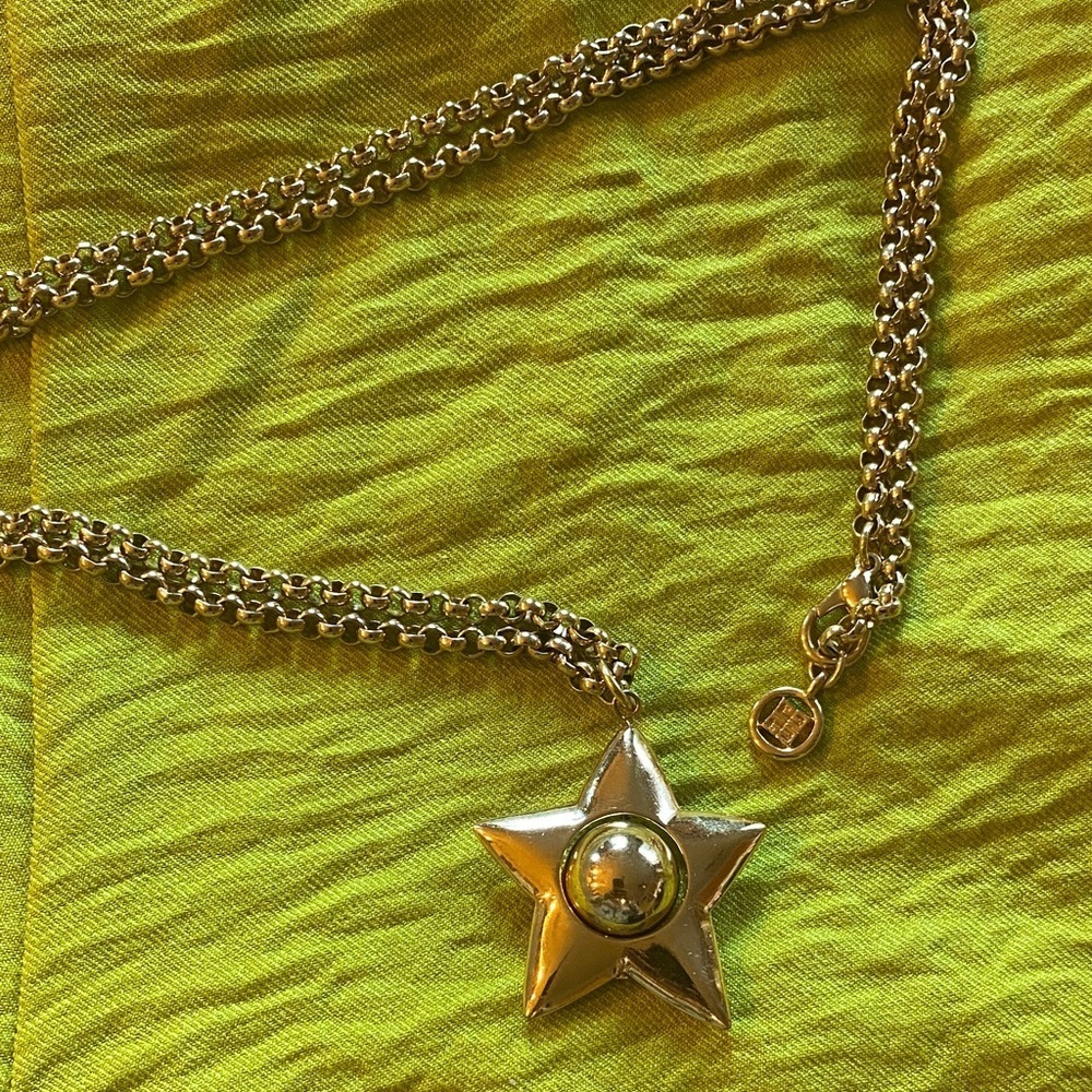Givenchy Gold Star Pendant with Necklace